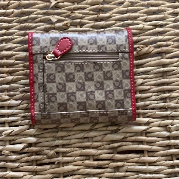 Beige & Red Wallet - Picture 6 of 6